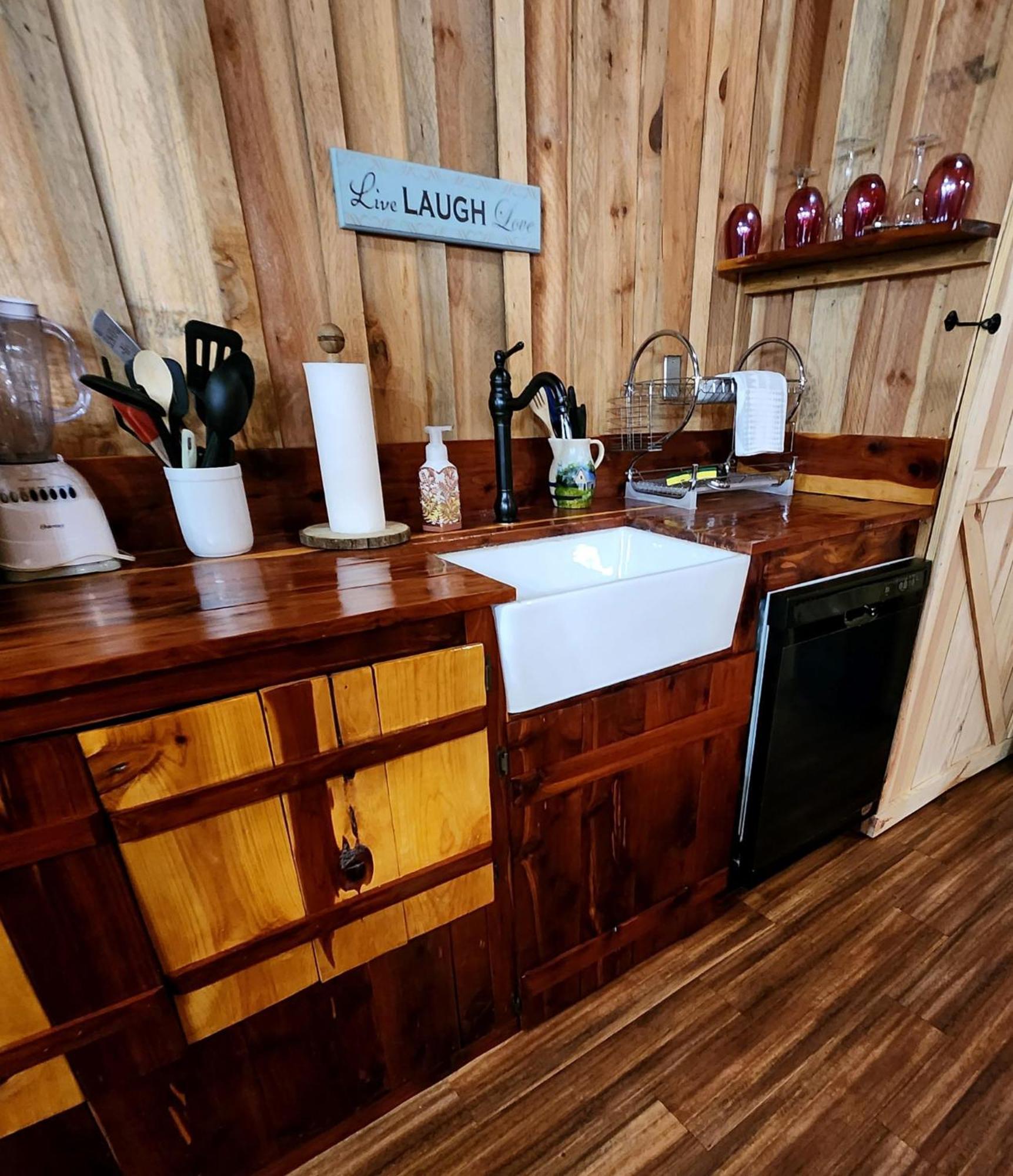 Unique Country Cabin Meets Farmhouse Modern!!! Mena Exterior foto